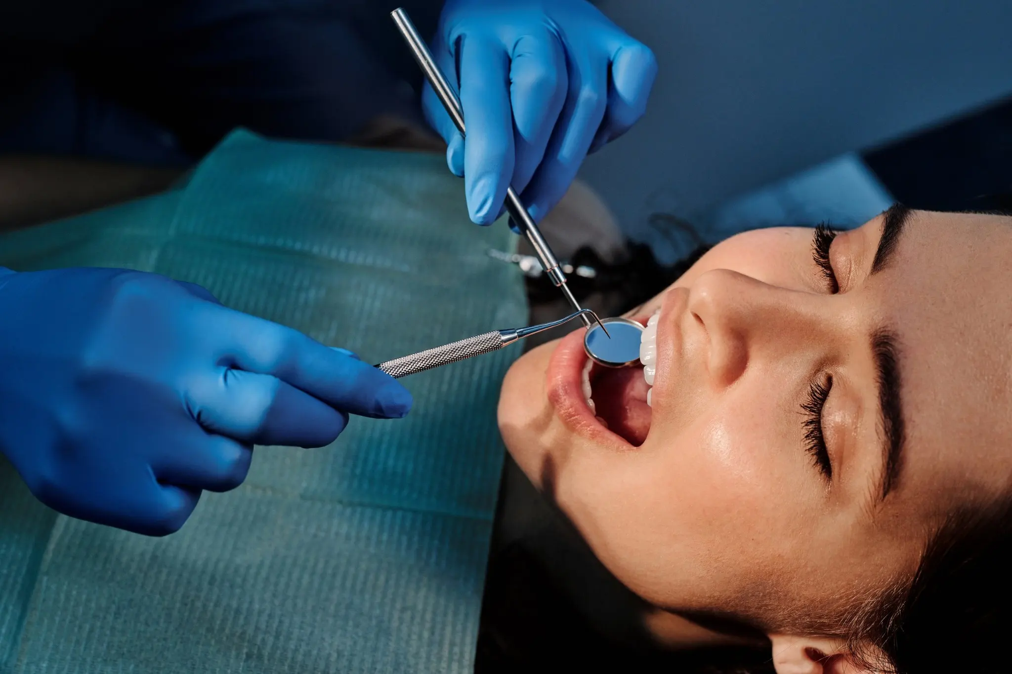Implantes dentales en Usera
